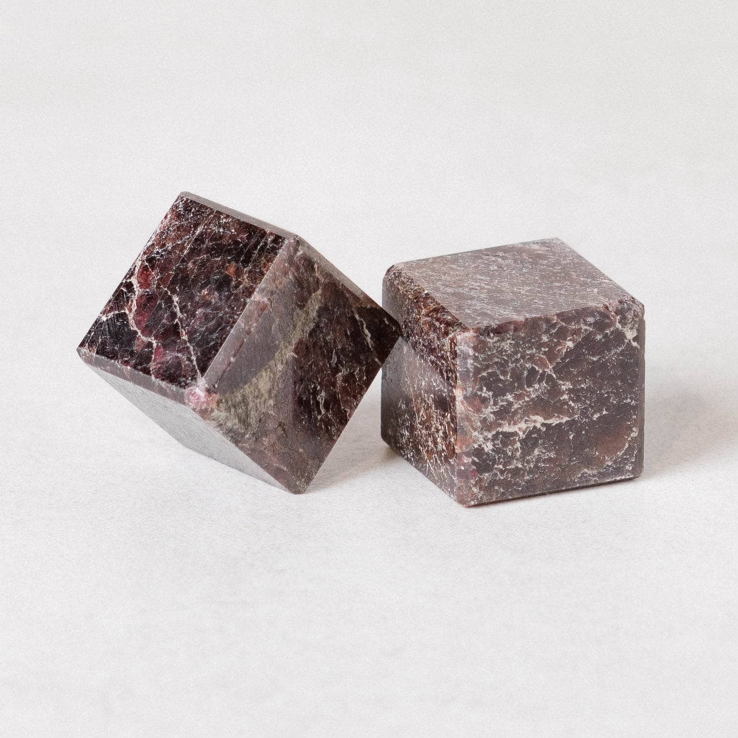Garnet Cube - Image 2