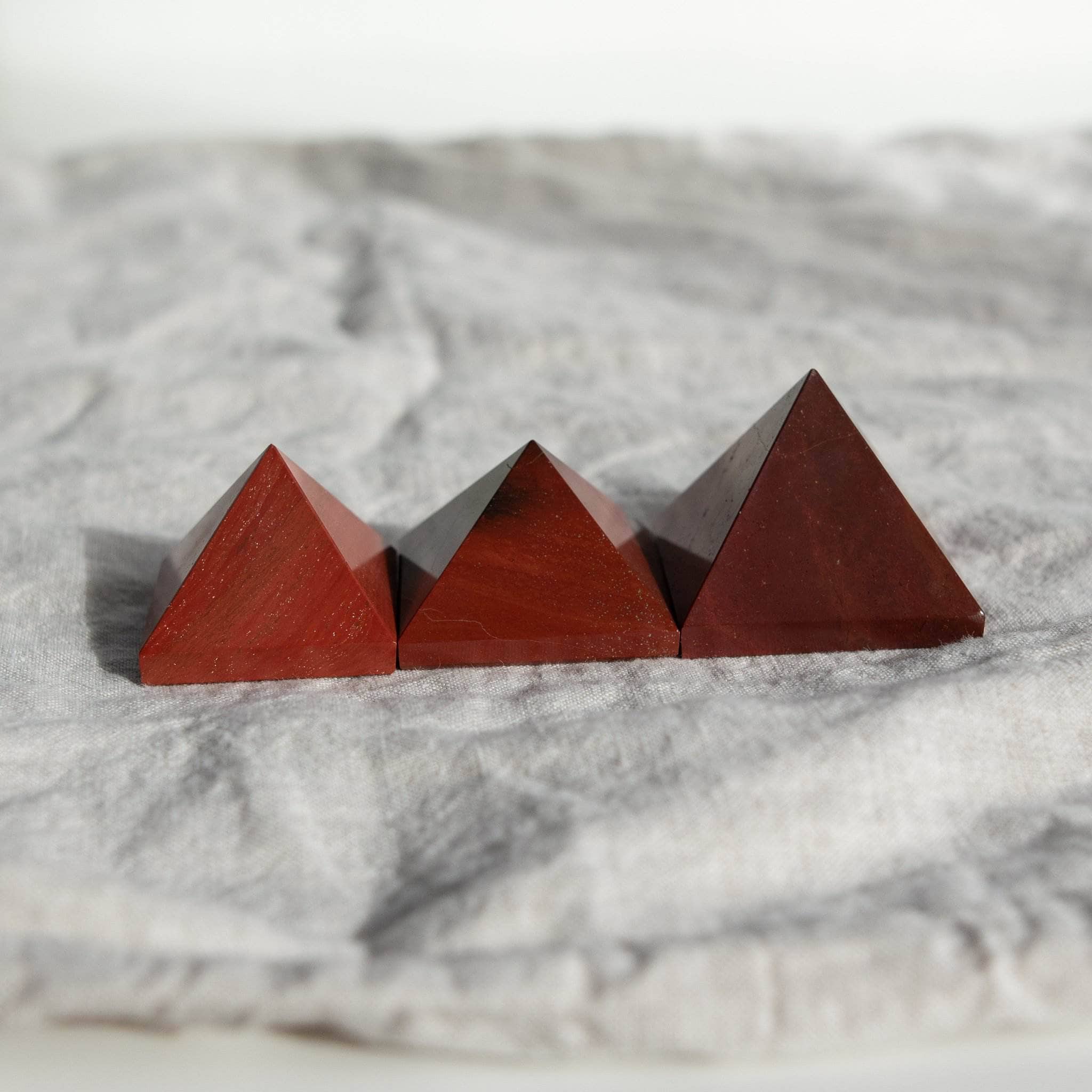 Red Jasper Pyramid - Image 7